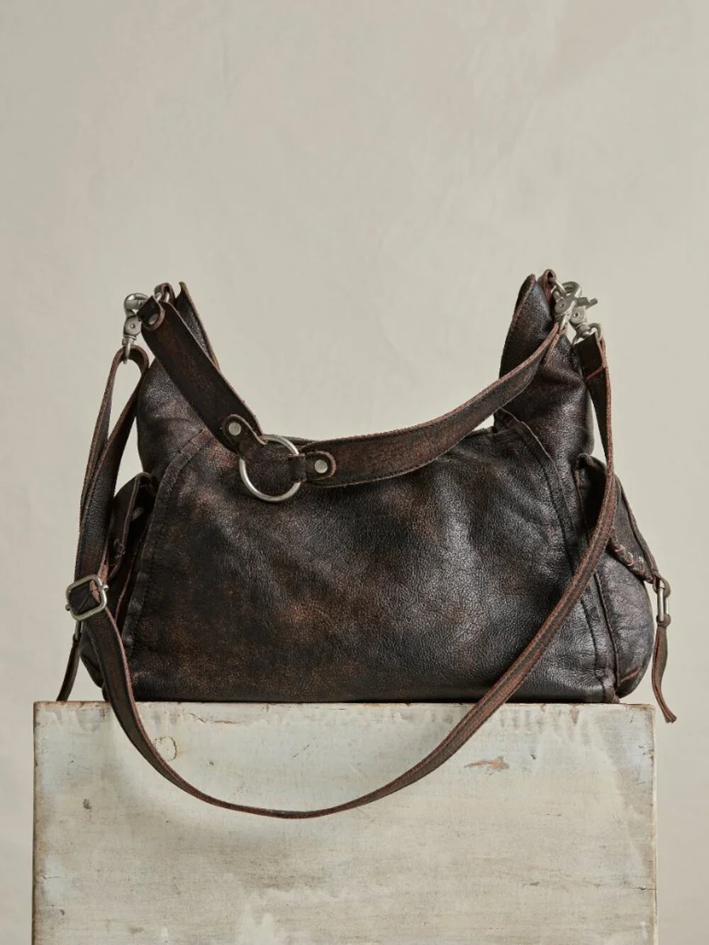 FREE PEOPLE We The Free Leigh Distressed Hobo / Aged Graphite